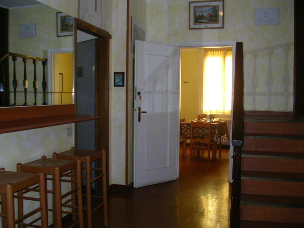 Albergo Cristallo Legnano Exterior photo